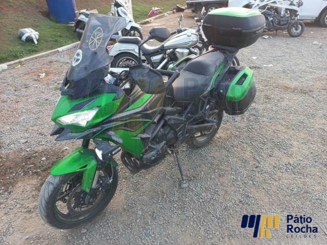 LOTE 22 KAWASAKI VERSYS 650 2022/2023 